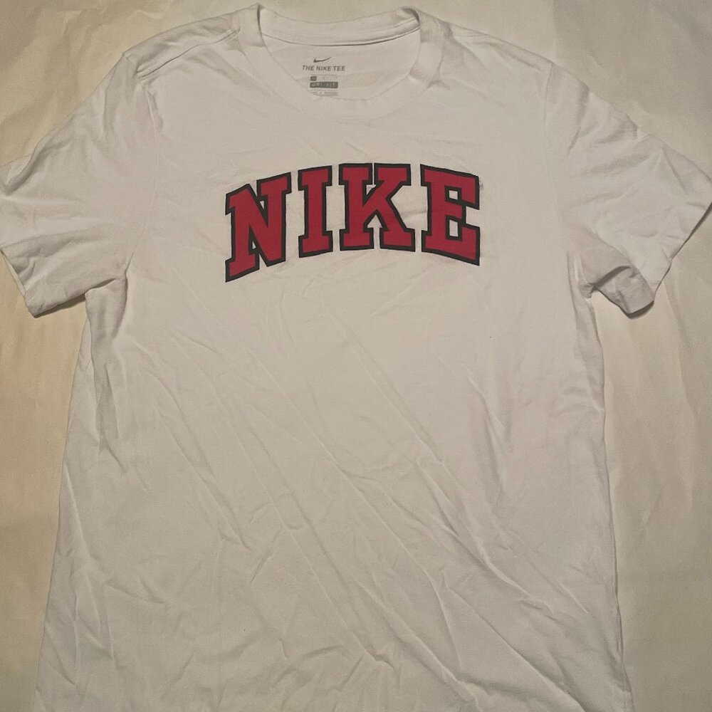 Nike tshirt